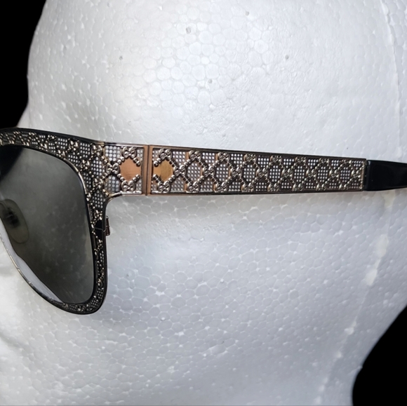 GUCCI Silver Black Guccissima Monogram Mirrored Sunglasses - Picture 2 of 6